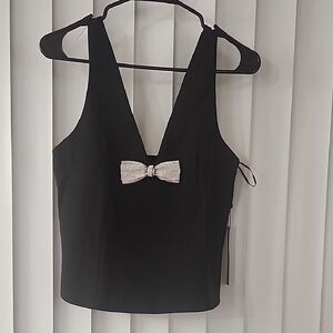 Elegant Black Sleeveless Top with Bow Accent
